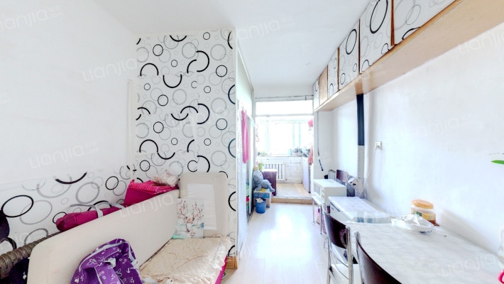 辽歌家属楼二手房实景图