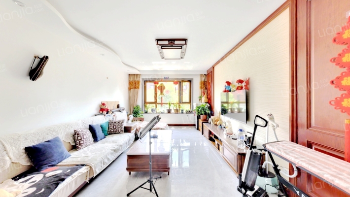 亚泰山语湖二手房实景图