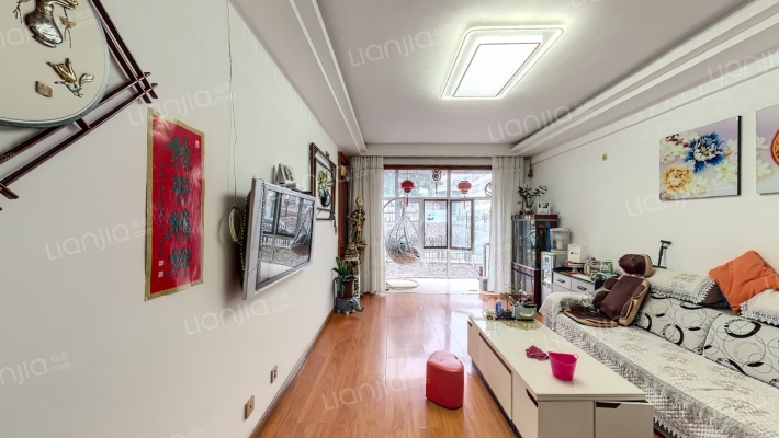 名贵山庄华彩园二手房实景图