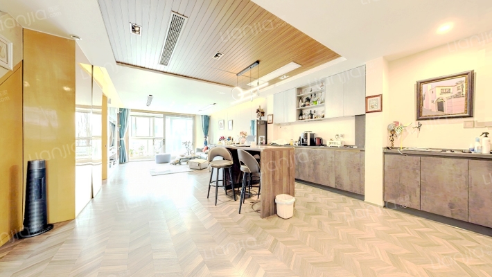 嘉宝前滩后院二手房实景图