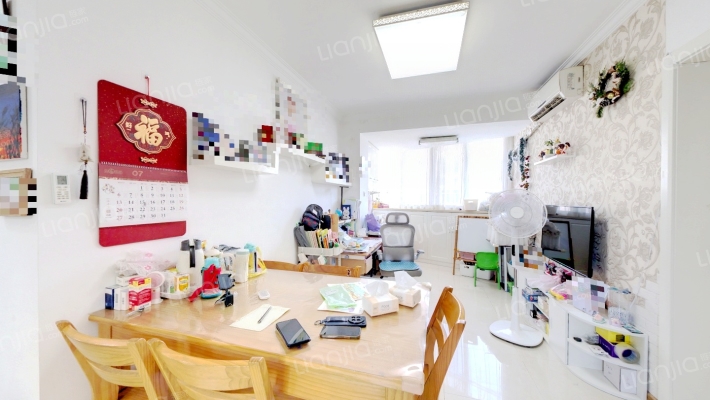 龙柏一村二手房实景图