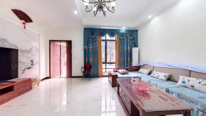 维多利亚C区二手房实景图