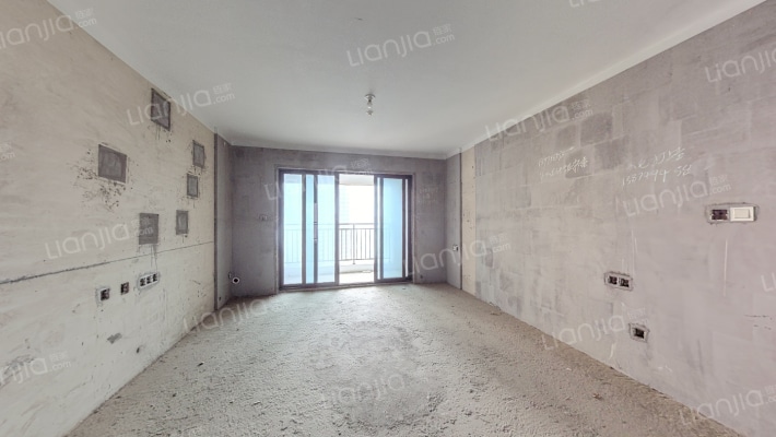 卓越浅水湾一期二手房实景图