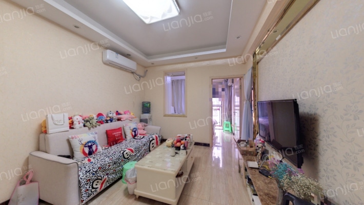 东衡爱地社区二手房实景图