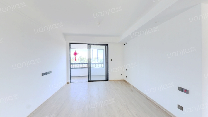 力高国资尚郡二手房实景图