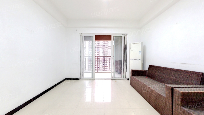 国际社区汇金街二手房实景图