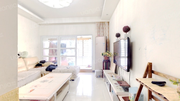 中鼎翡翠二手房实景图