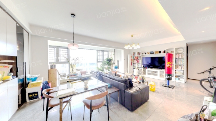 卓越珑樾府二手房实景图