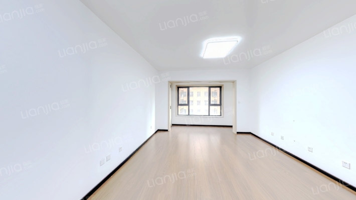 绿地中山华府丁香院二手房实景图