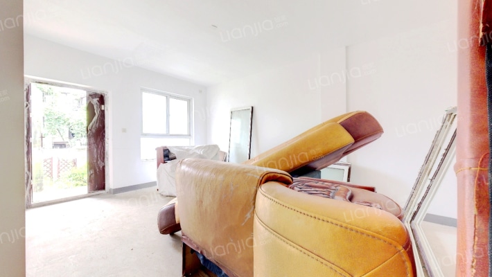 世茂龙湾三期二手房实景图