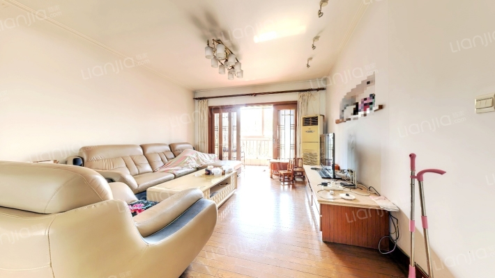 流虹路910号二手房实景图