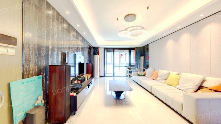 万科龙湖紫郡二手房实景图