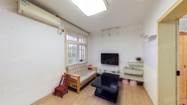 铁路宿舍二手房实景图