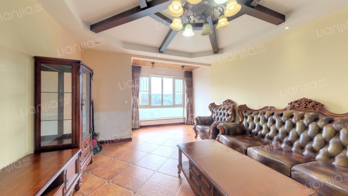 东山庭院二手房实景图