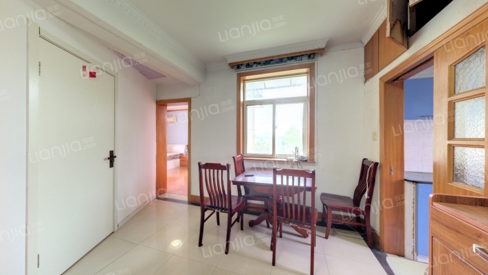 邓府山村二手房实景图