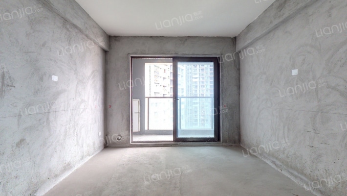 财信铂雲府二手房实景图