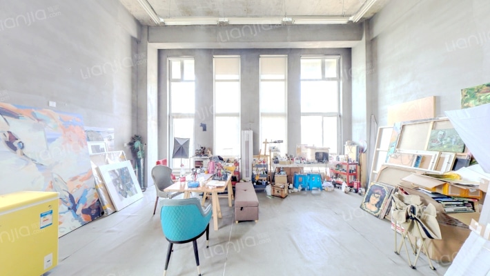 香格蔚蓝K区二手房实景图