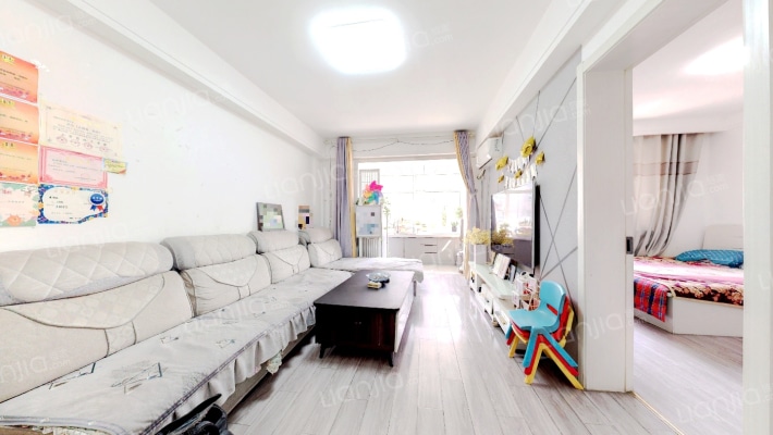 金马小区腾飞园二手房实景图