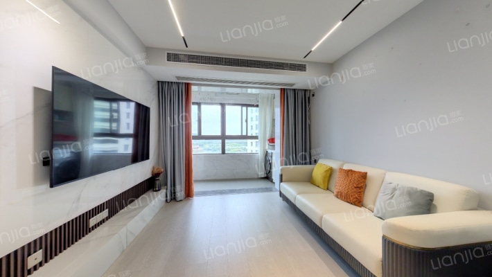 新保弘领东苑B区二手房实景图