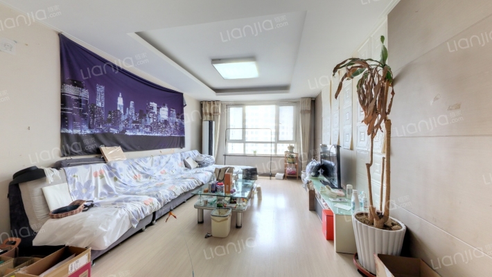 天泰城迦南美地二手房实景图
