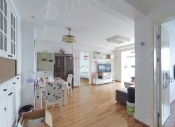 整租·绿地国际花都御峯 2室2厅 南_绿地国际花都御峯租房