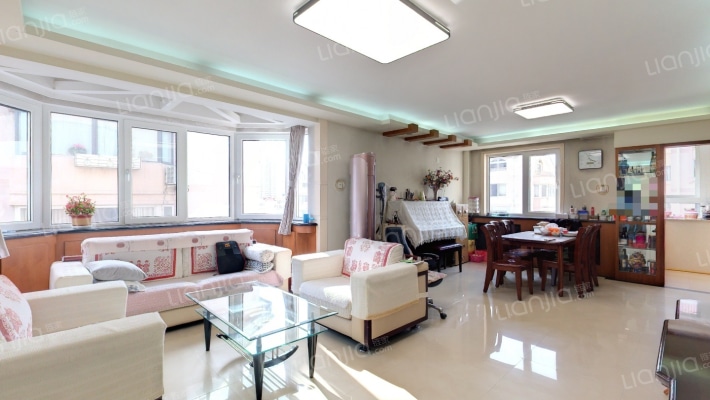 青岛中房云溪小区D二手房实景图