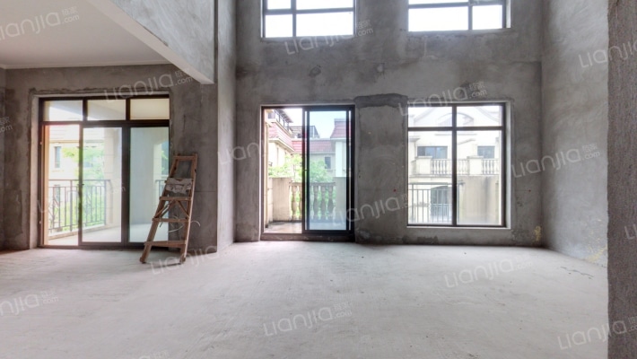 庆隆南山国际社区云溪苑二手房实景图