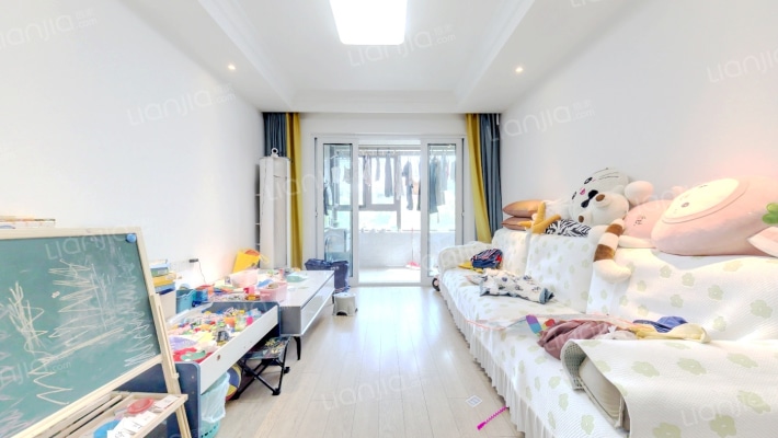 四季春晓花园二手房实景图