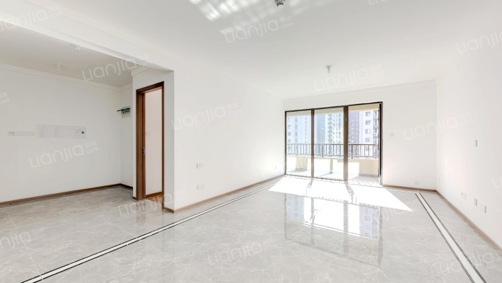 绿地新里城三区二手房实景图