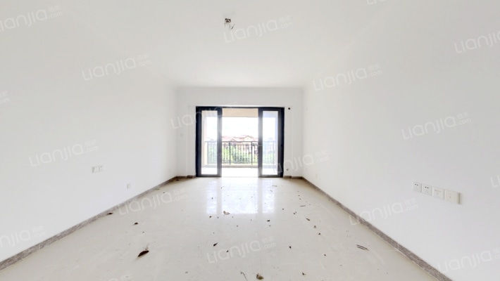 富力湾四期二手房实景图