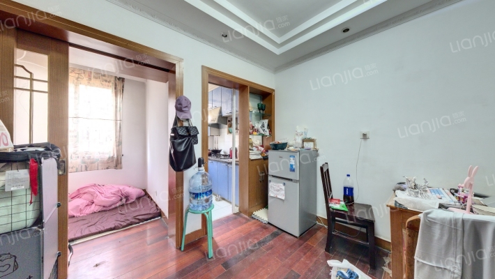 梅林新苑二手房实景图