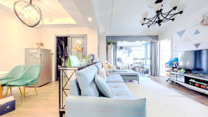 鹏润家园二手房实景图