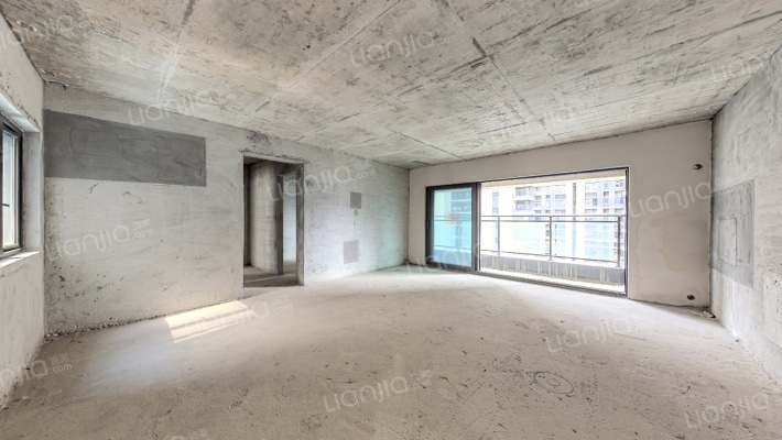 铂钻花园二手房实景图