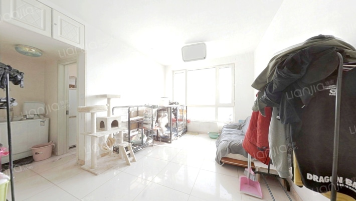 泓林金色地标二手房实景图