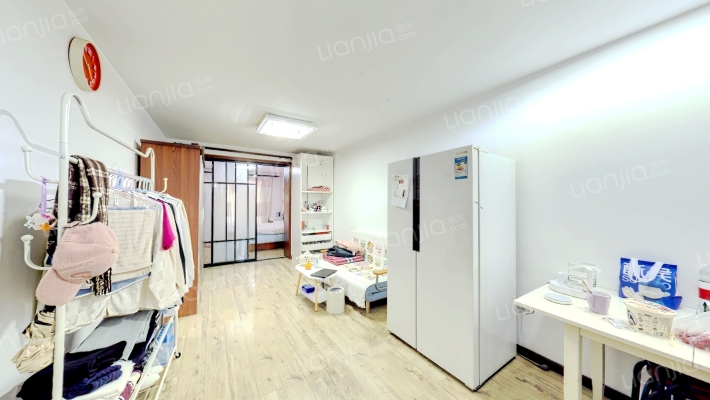 秀峰里二手房实景图