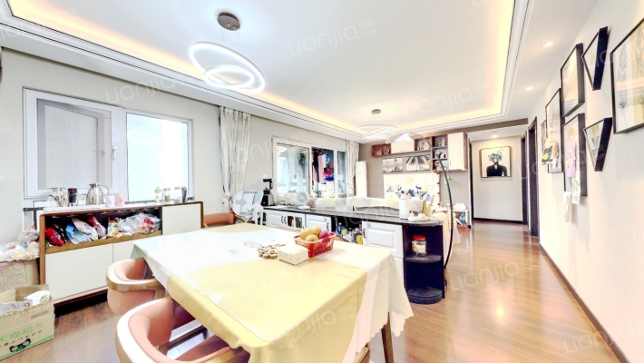 万科理想城二期·树院二手房实景图