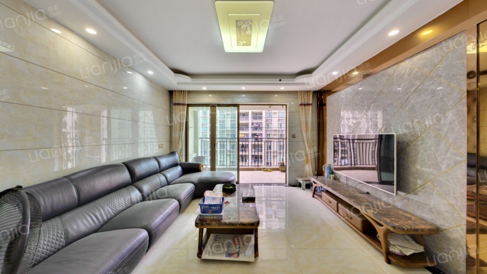 朗晴名门二手房实景图