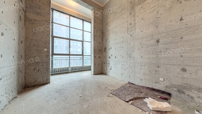 龙城铭园二期二手房实景图