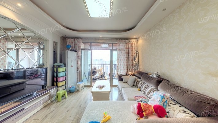 蓝溪谷地二手房实景图