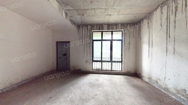 维多利亚D区二手房实景图