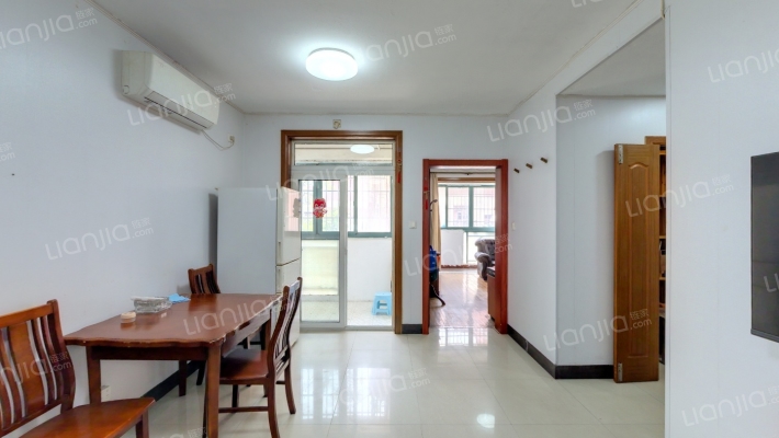 银泰苑二手房实景图