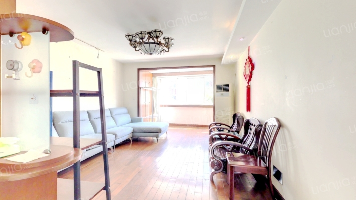 莲怡苑二手房实景图