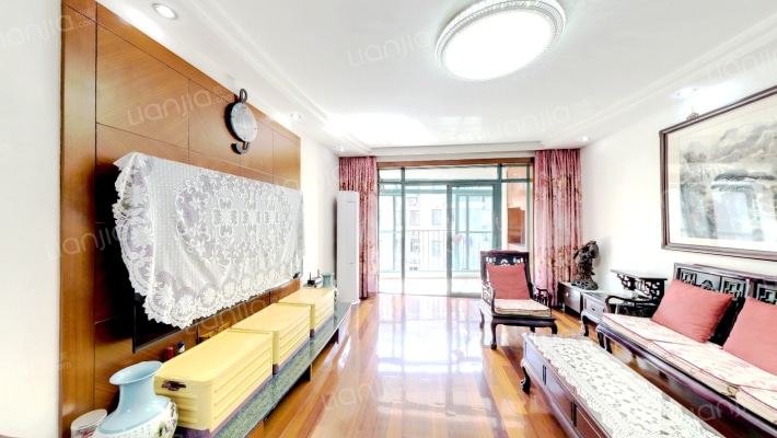 在水一方二手房实景图