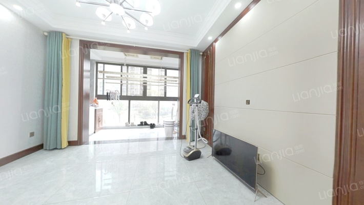 绿地国际花都二手房实景图