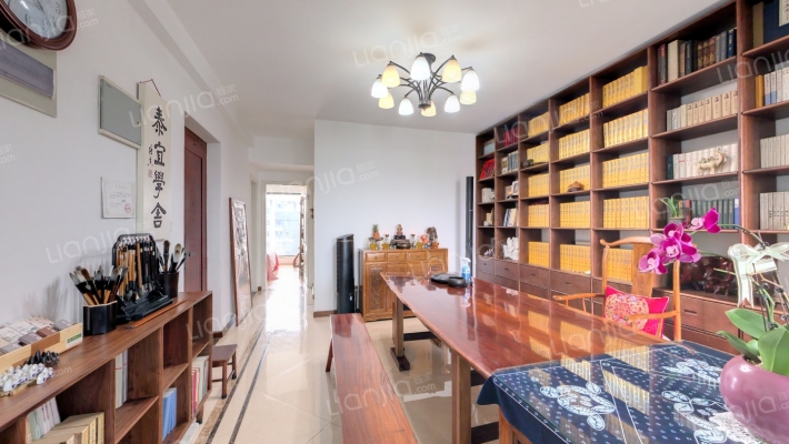 朗郡庭园二手房实景图