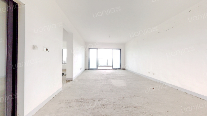 保利公园198玫瑰郡二手房实景图