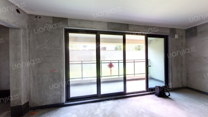 融信海月平湖二手房实景图