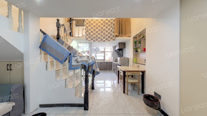 世纪皇冠二手房实景图