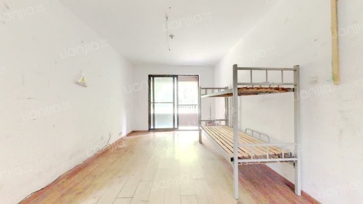 华地翡翠蓝湾二期二手房实景图