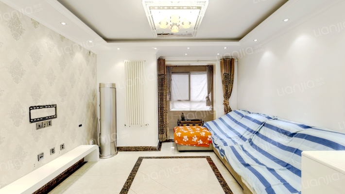 财信圣堤亚纳小区二手房实景图